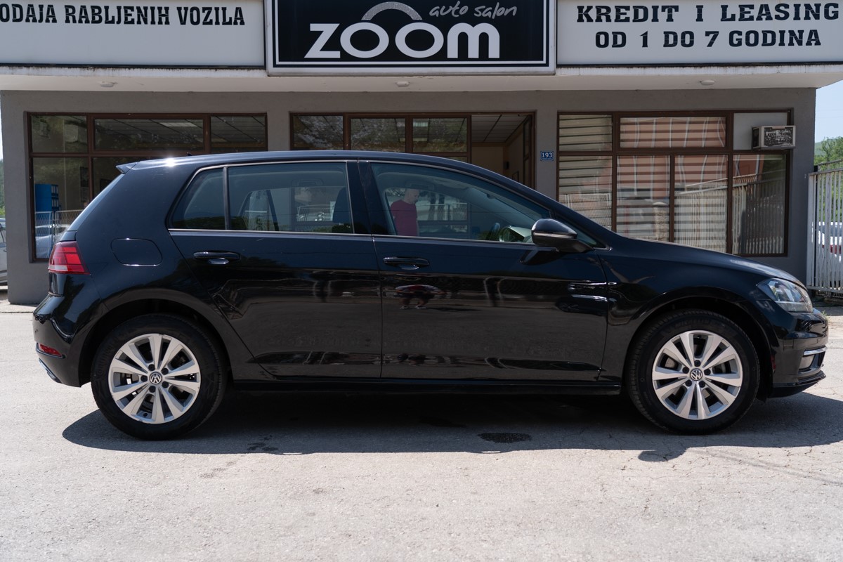 Volkswagen Golf 1.6 TDi BlueMotion Confortline Business