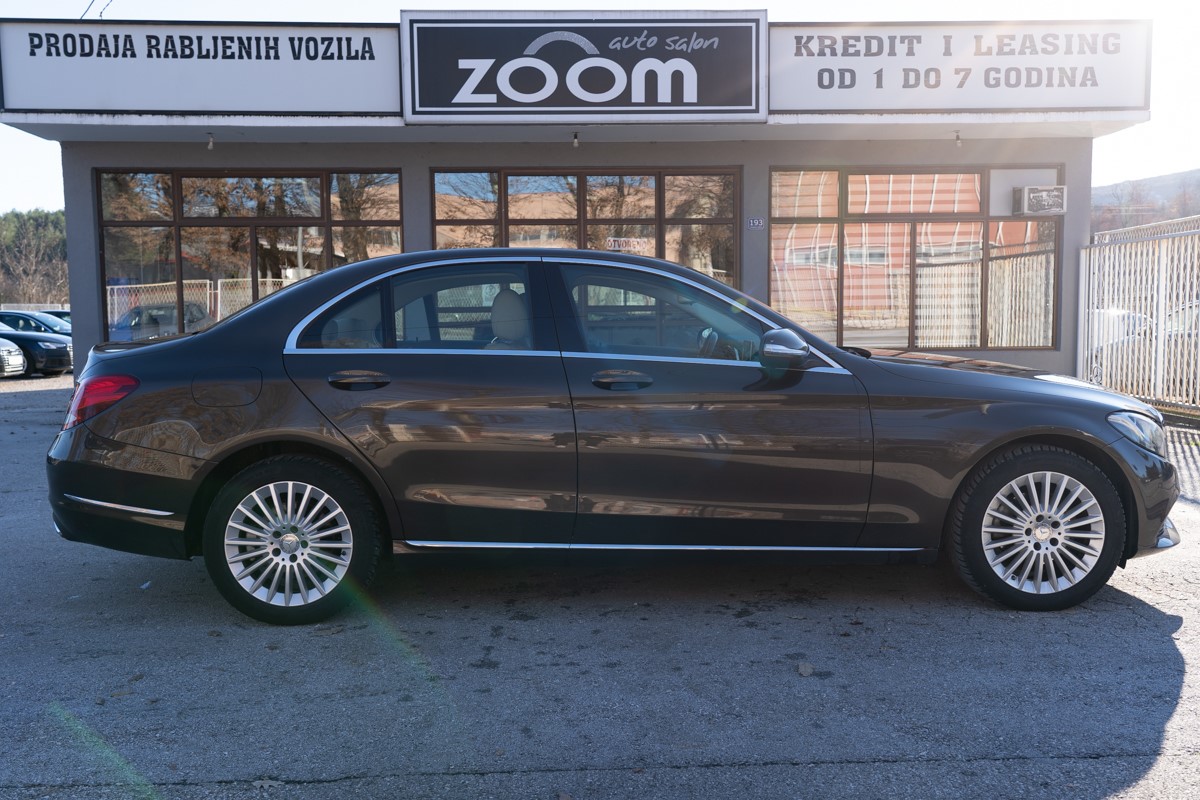 Mercedes-Benz C-Class
 180 CDI