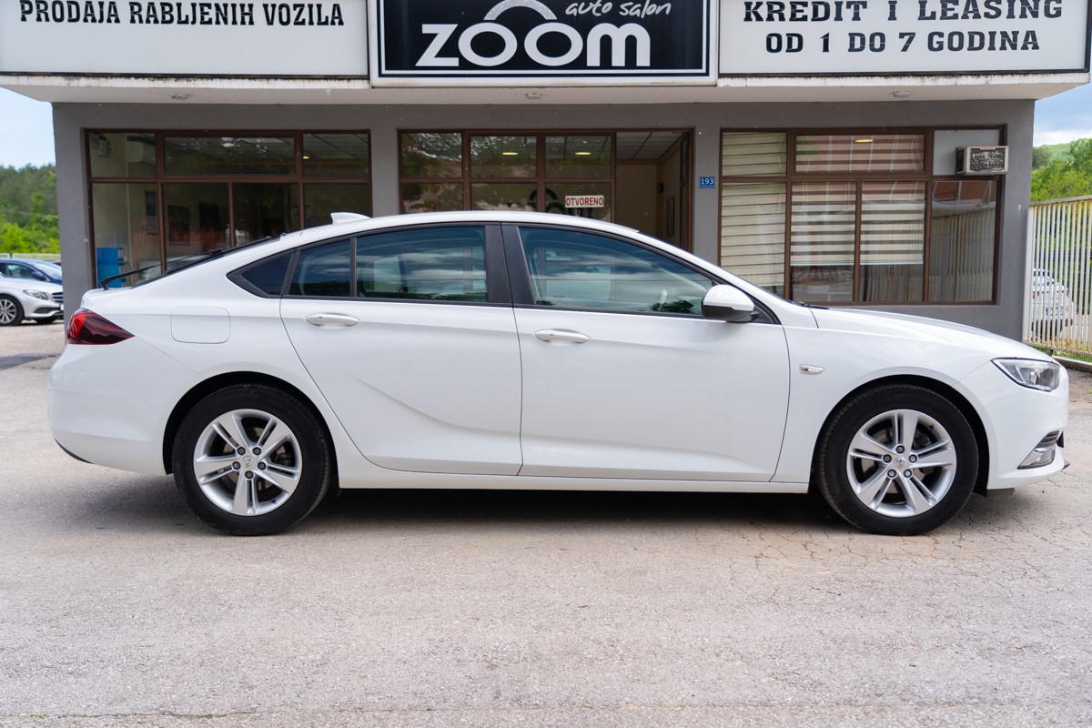 Opel Insignia 1,6 GrandSport