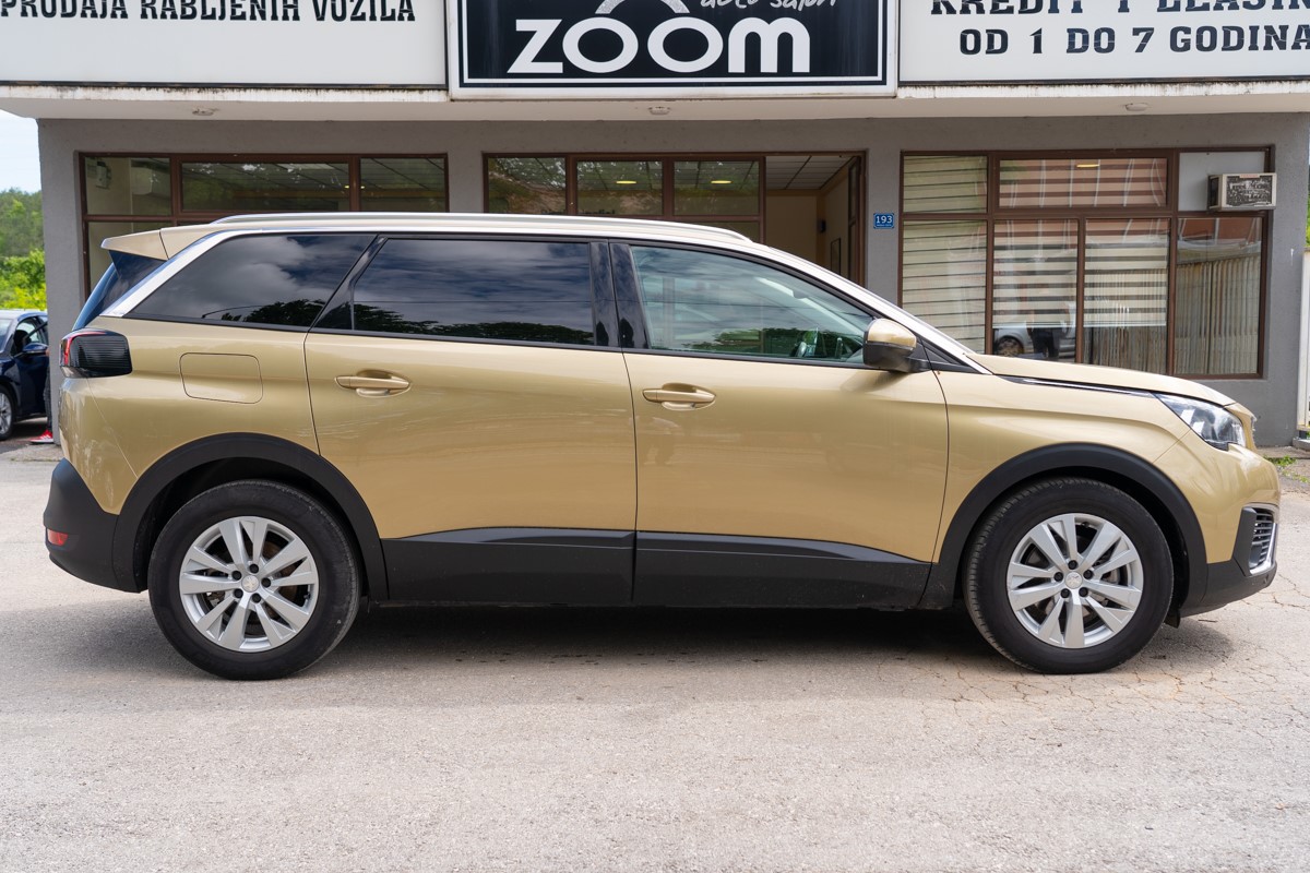 Peugeot 5008 1.6 BLUEHDI -7 SJEDALA - 