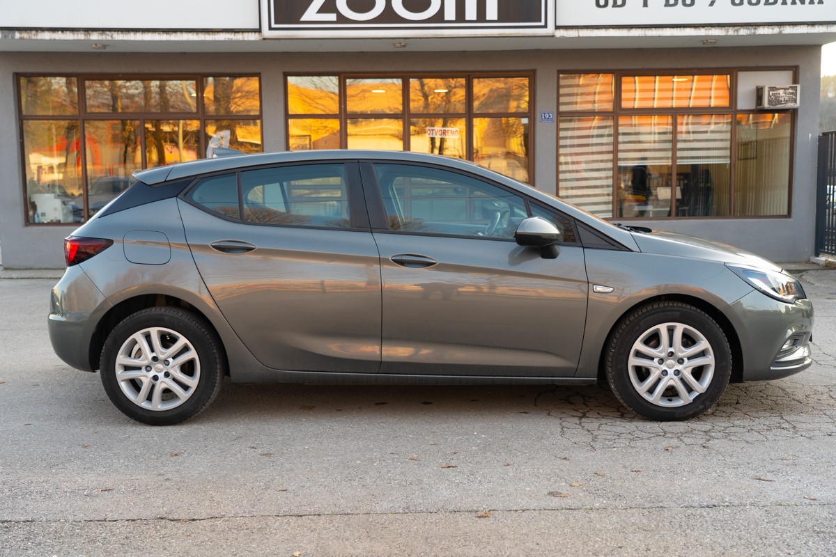 Opel Astra 1.6 D