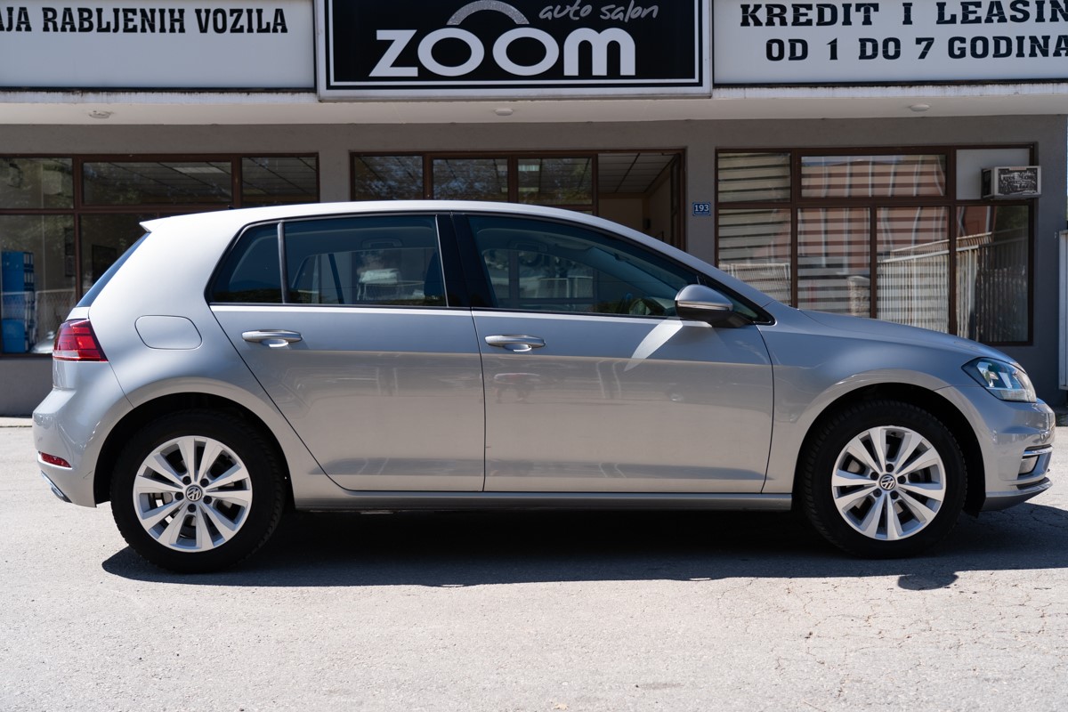 Volkswagen Golf 1,6 TDI CONFORTLINE BUSINESS