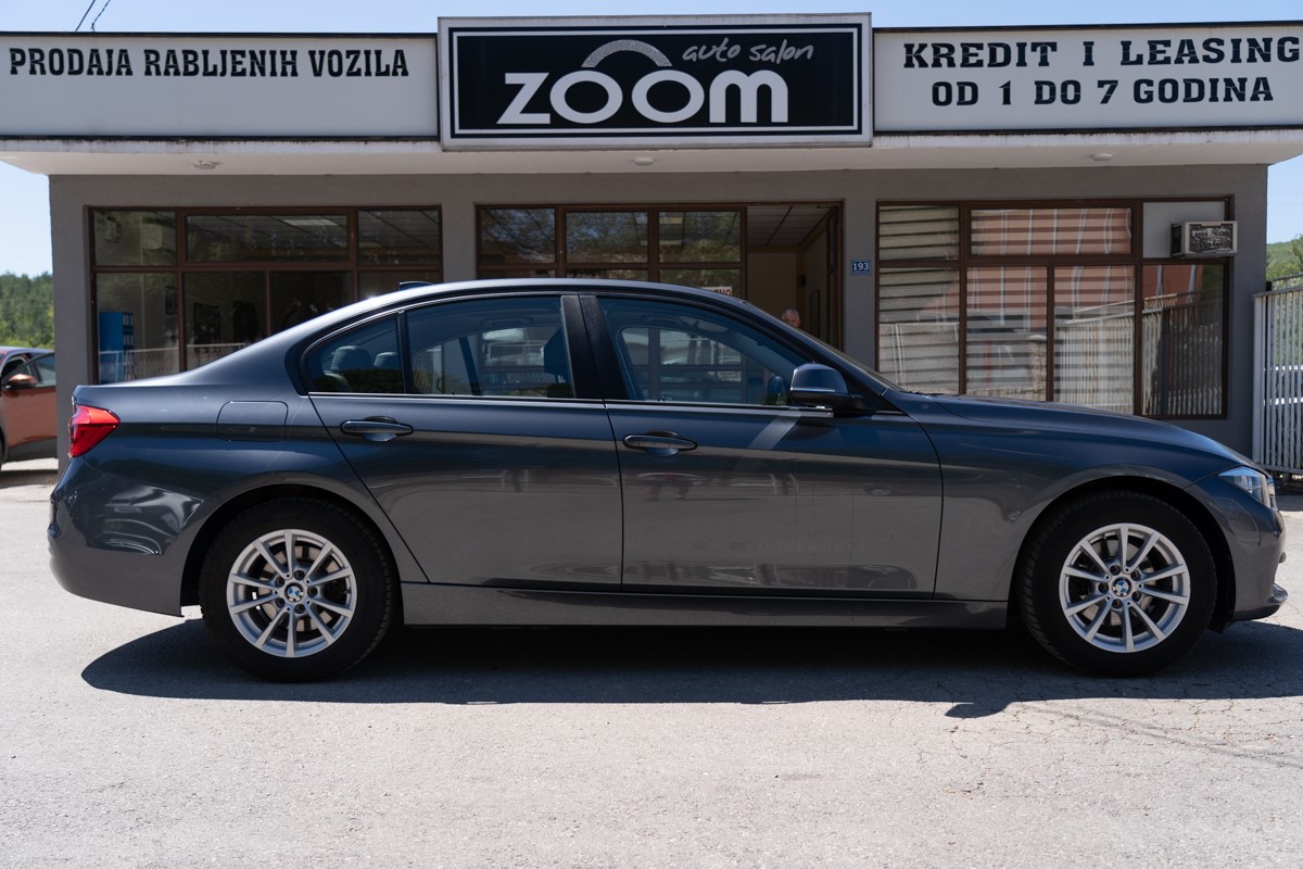 BMW
 3-Series 316D BUSINESS 