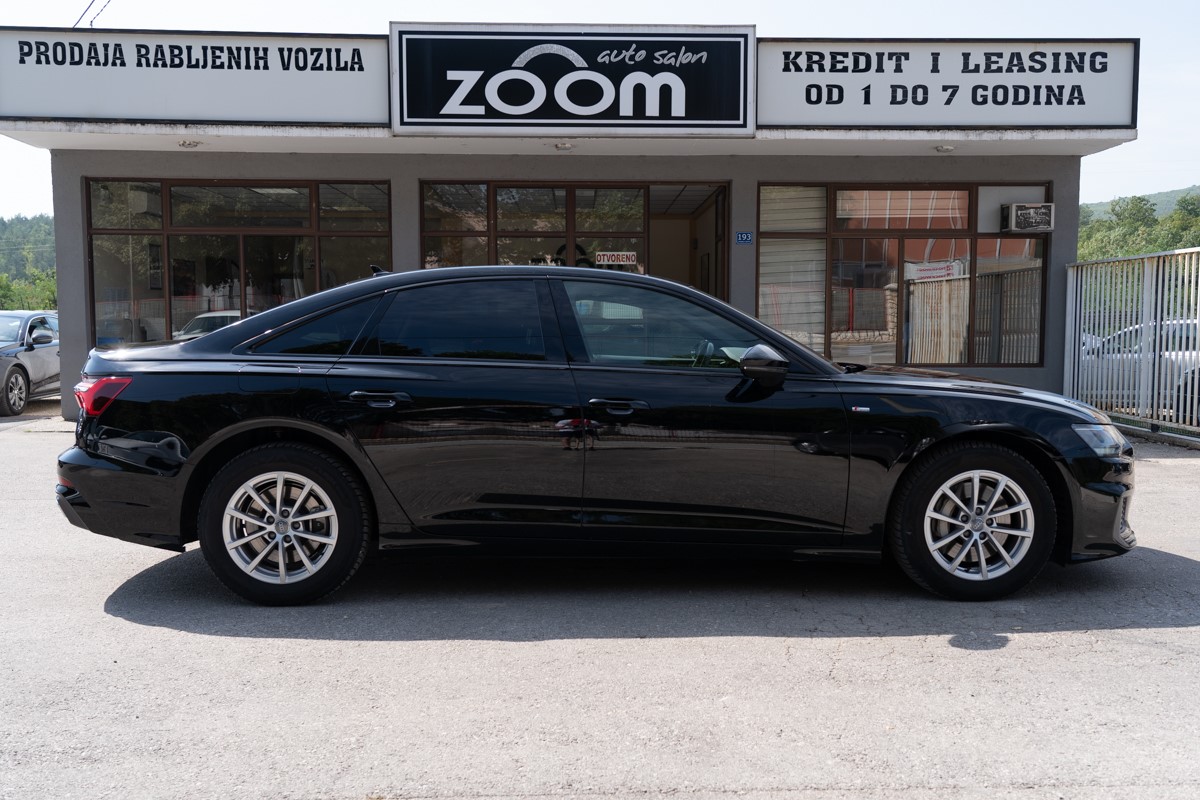 Audi A6
 45 TDI Quattro S-tronic