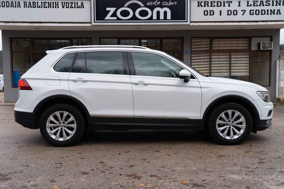Volkswagen Tiguan
 2,0 TDI 4MOTION