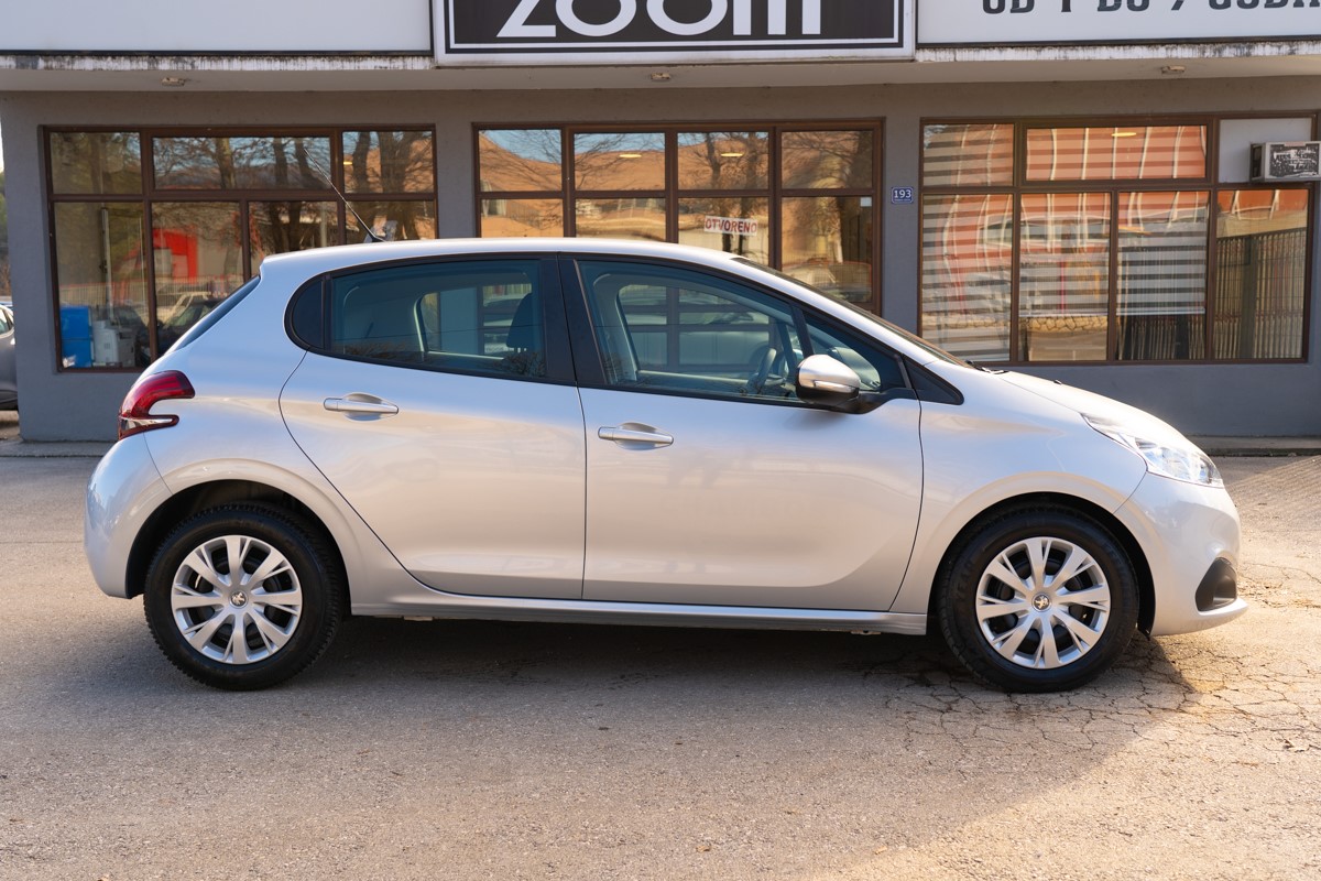 Peugeot 208 1.6 BLUEHDI 