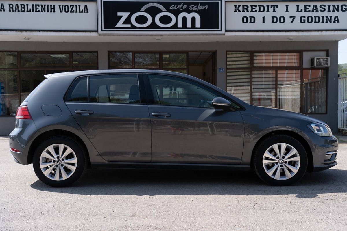 Volkswagen Golf 1,6 TDI CONFORTLINE BUSINESS