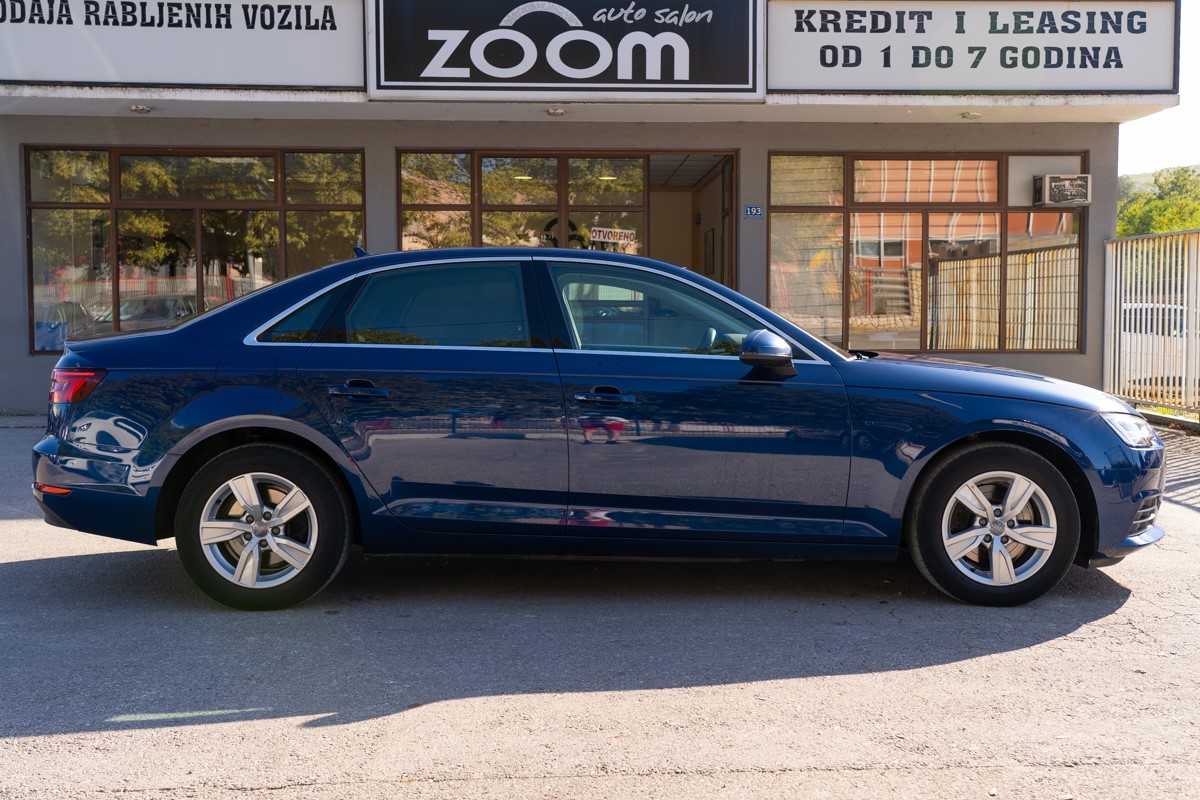 Audi A4
 2,0 TDI