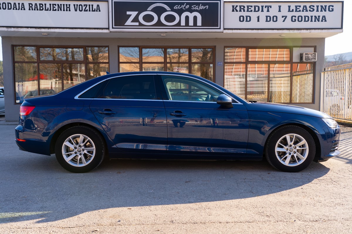 Audi A4
 2,0 TDI