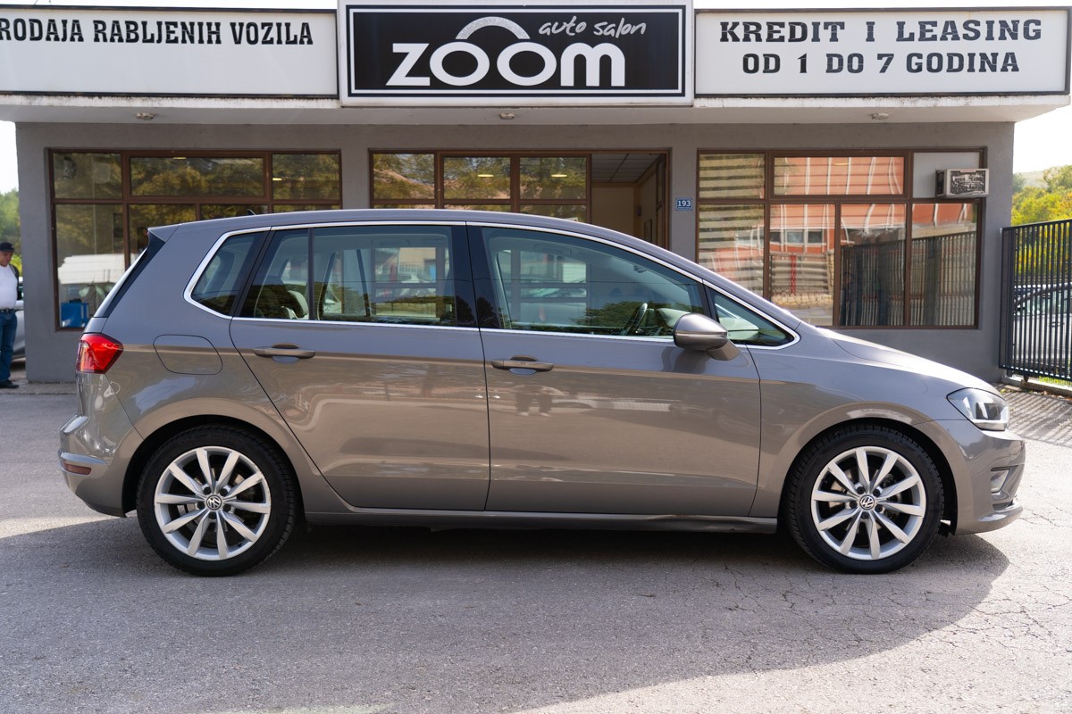 Volkswagen Golf SPORTSVAN  2.0 TDI HIGHLINE