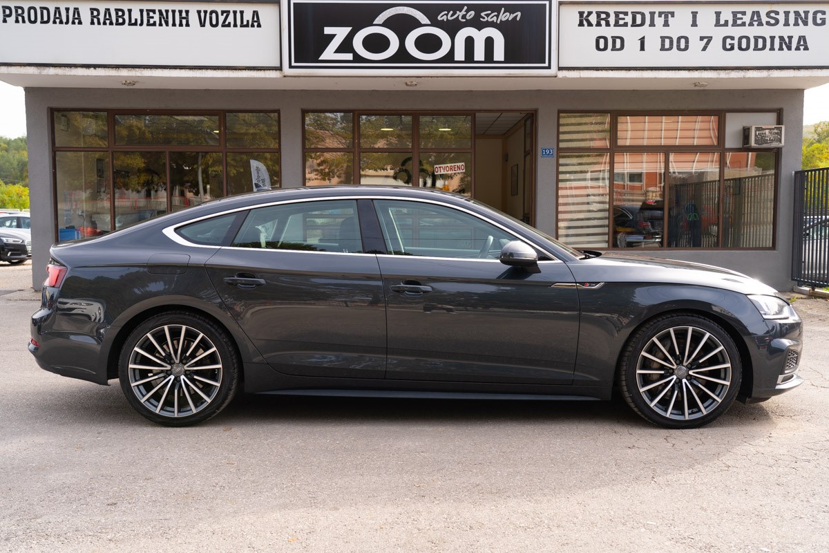 Audi A5
 45 TDi Sportback Quattro