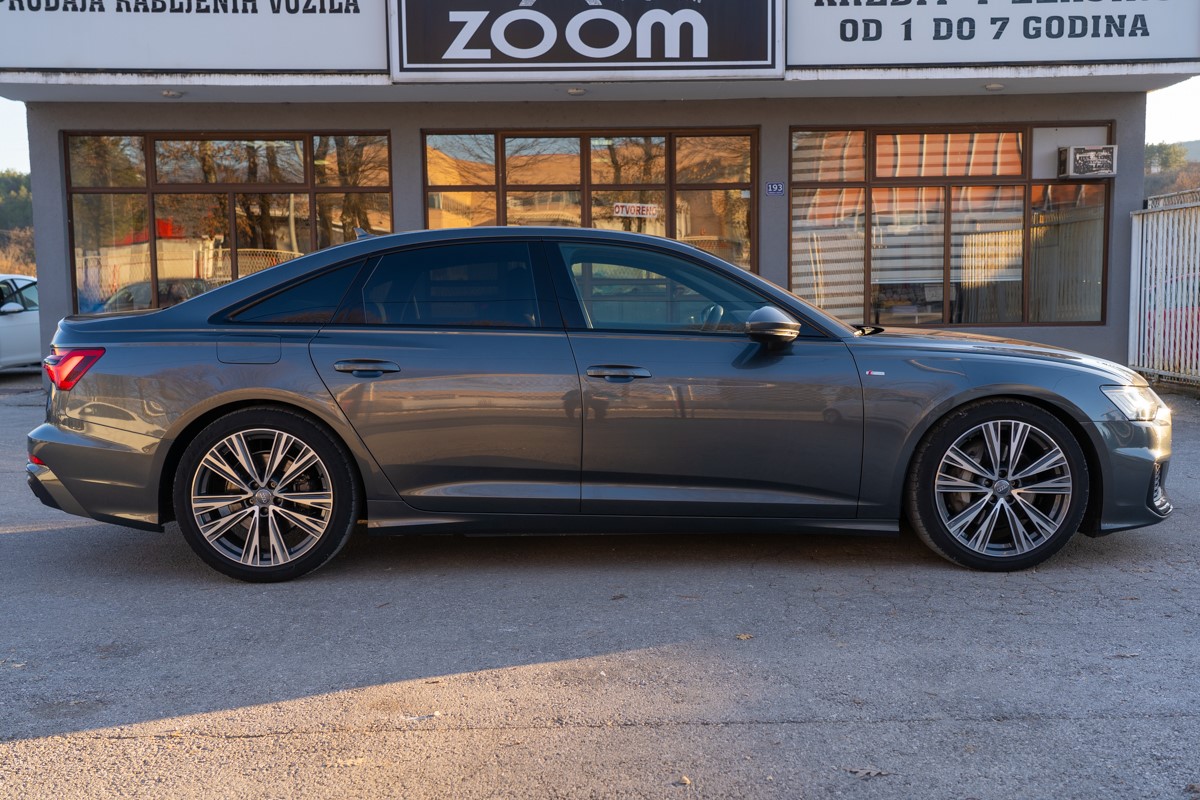 Audi A6
 50 TDi Sport Quattro Tiptronic