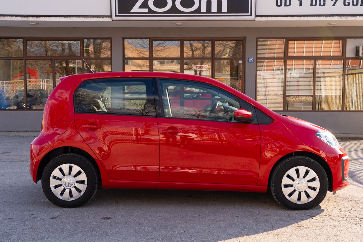 Volkswagen UP! 1,0 BENZIN