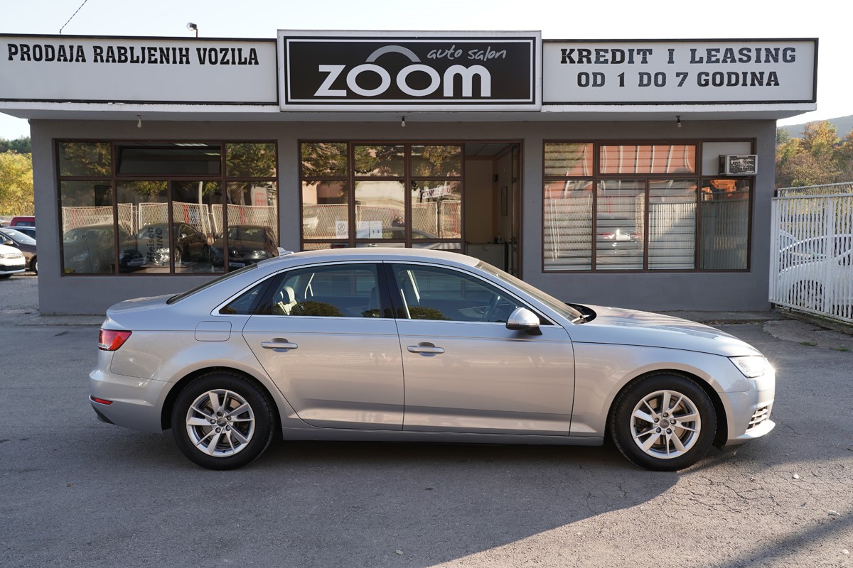 Audi A4
 2.0 TDI ULTRA 150 BUSINESS LINE