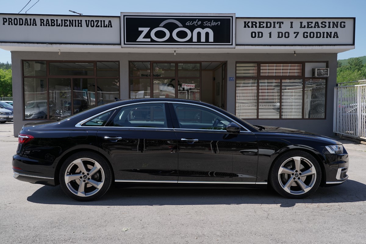 Audi A8
 50 TDI Quattro Tiptronic