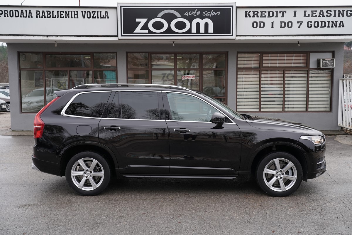 Volvo
 XC90 
 D5