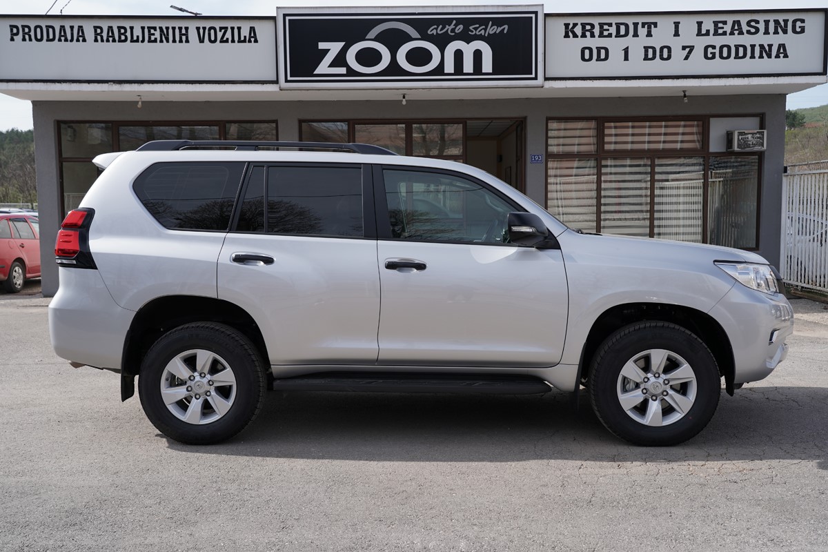 Toyota
 Land Cruiser
 2,8 D-4D