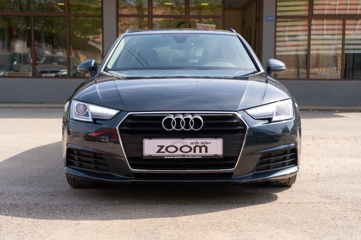 Audi A4
 2,0 TDI