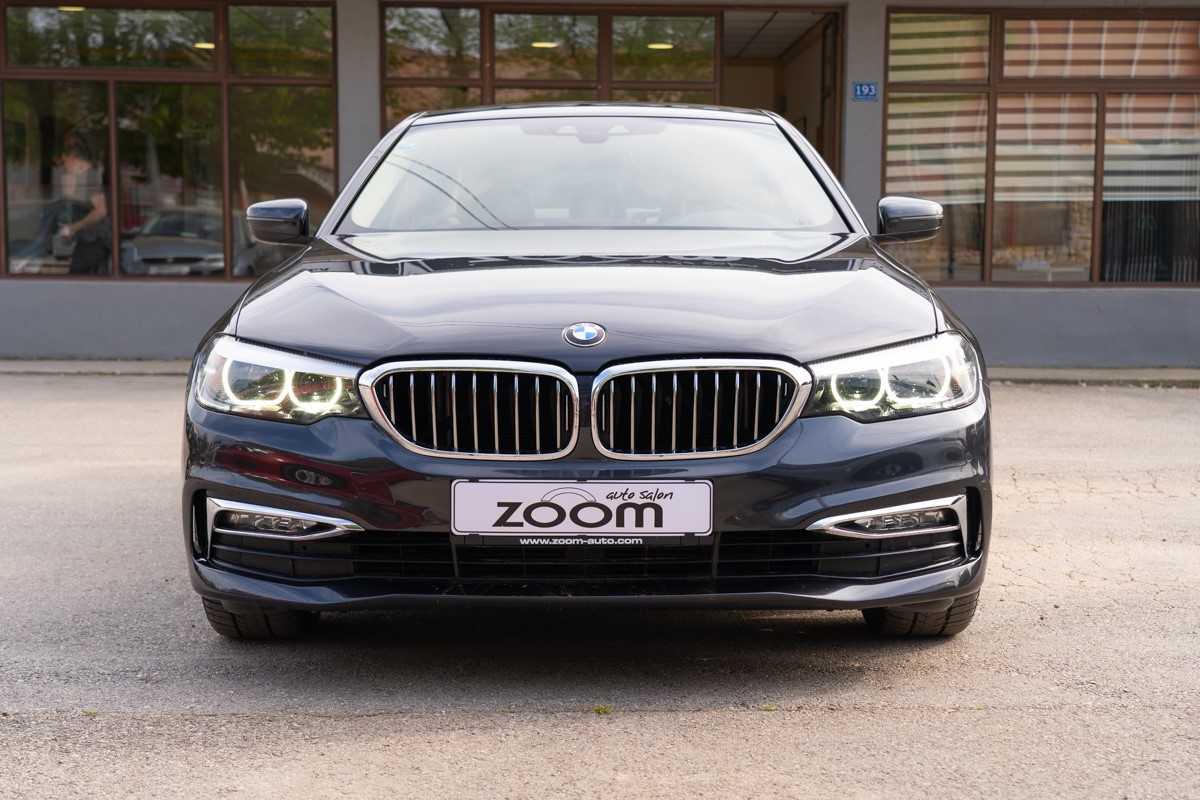 BMW
 5-Series 520 D XDRIVE