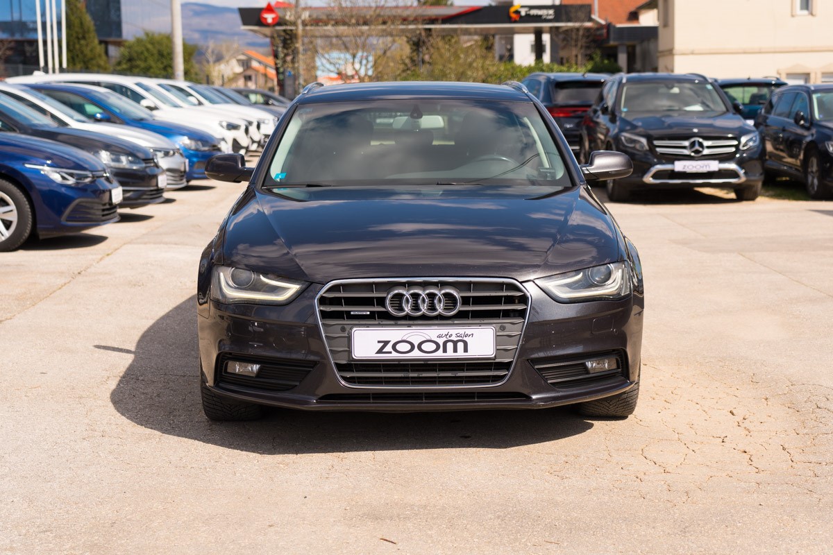 Audi A4
 2.0 TDI Quattro