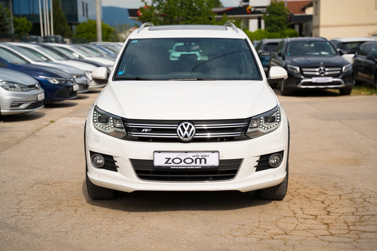 Volkswagen Tiguan
 2.0 TDI DSG R-Line 4MOTION