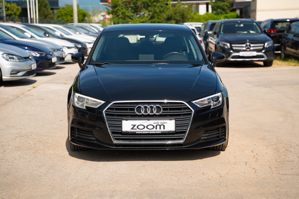 Audi A3
 30 TDI Sportback