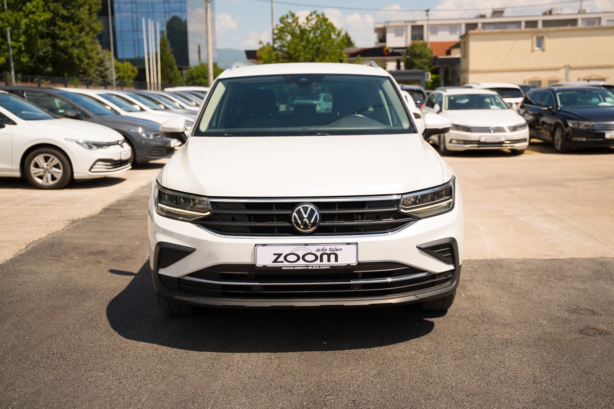 Volkswagen Tiguan
 2.0 TDI DSG