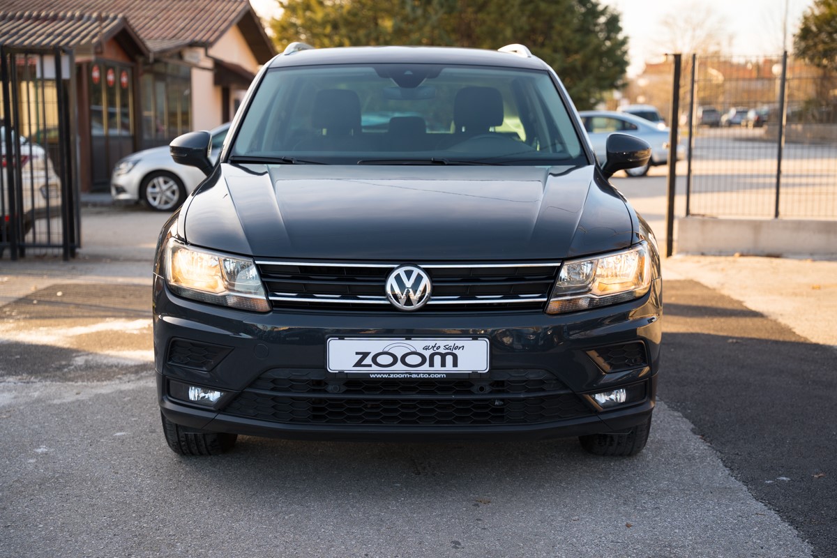 Volkswagen Tiguan
 2.0 TDI DSG 4MOTION