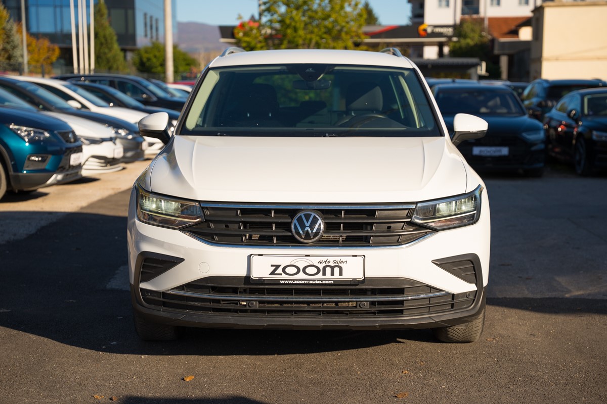 Volkswagen Tiguan
 2.0 TDI DSG