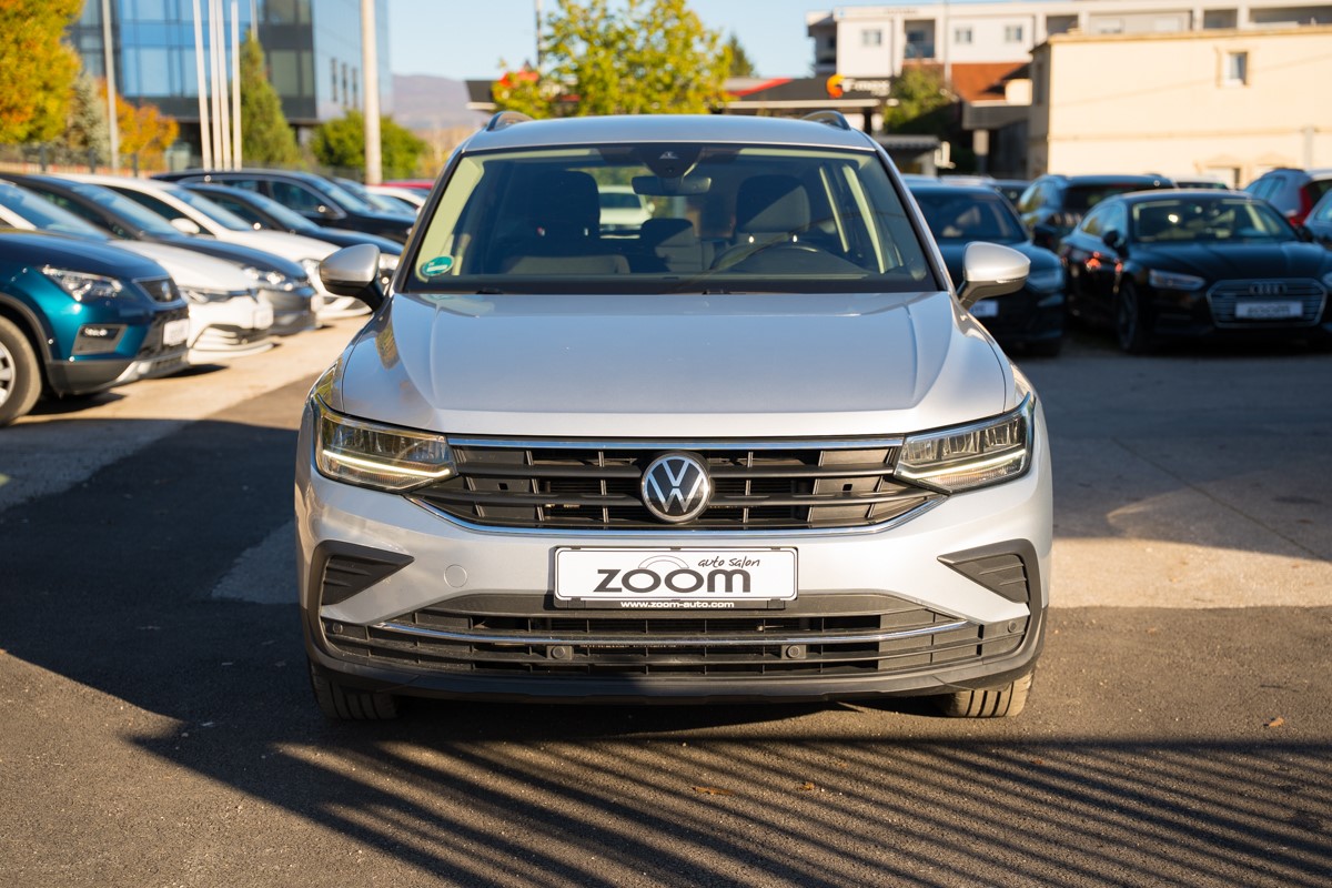 Volkswagen Tiguan
 2.0 TDI