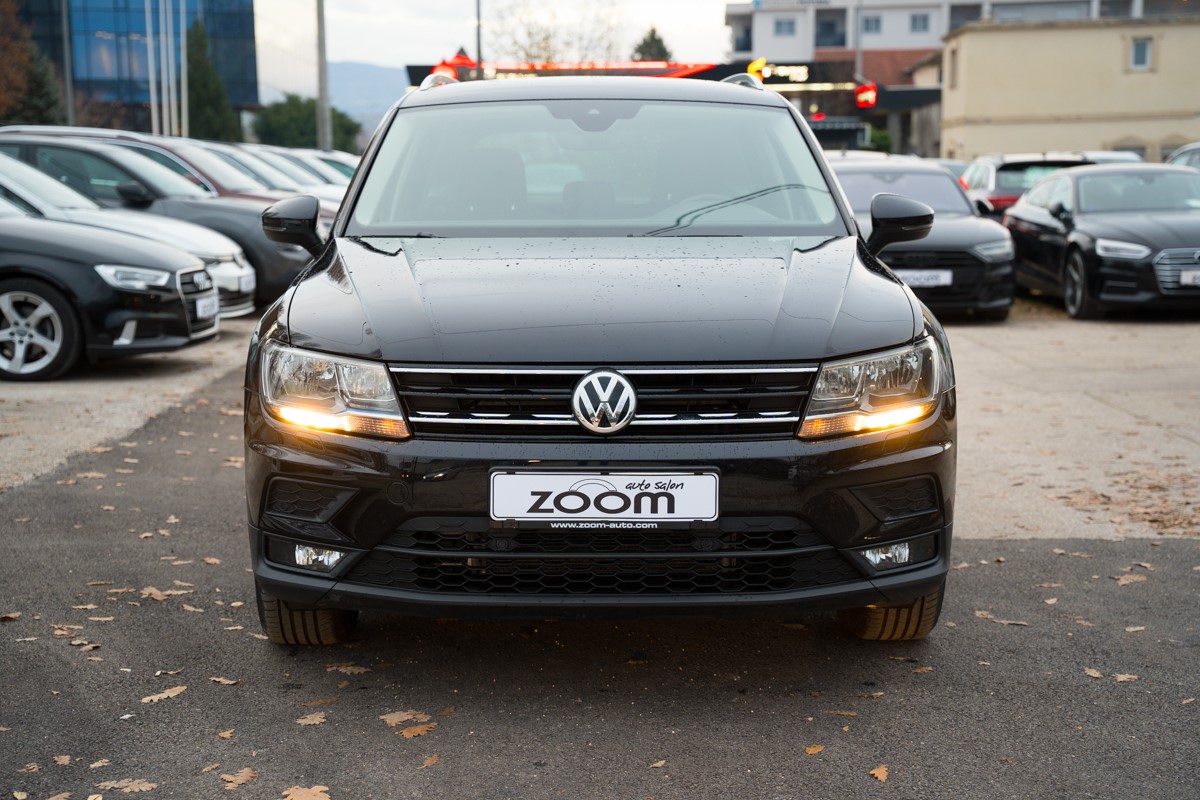 Volkswagen Tiguan
 2.0 TDI DSG 4MOTION