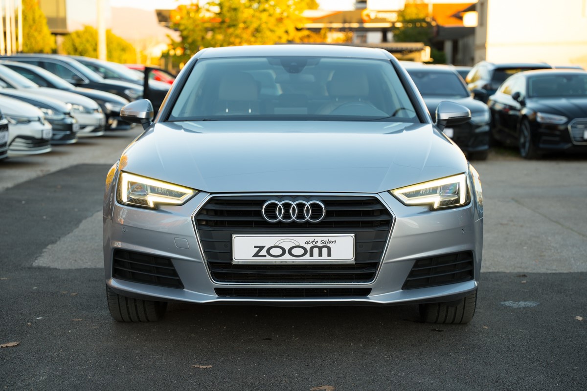 Audi A4
 35 TDI S-tronic Bussines Line