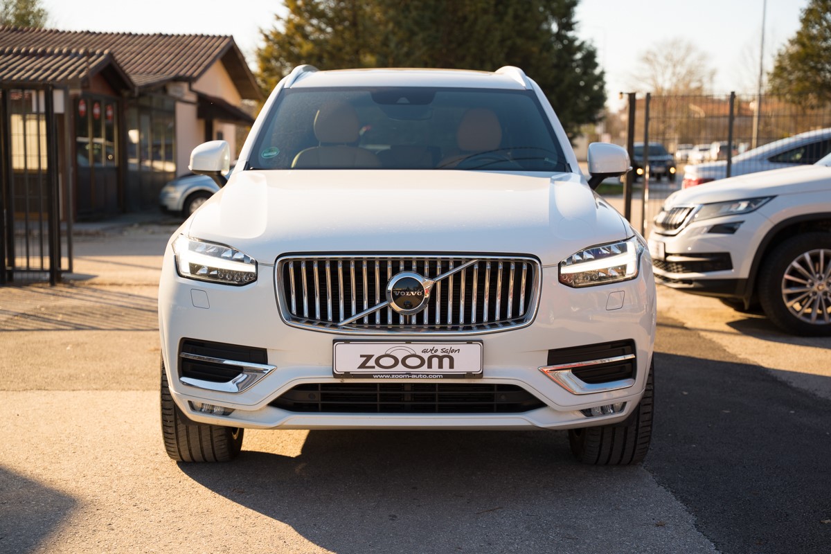 Volvo
 XC90 
 2.0 D B5 AWD Inscription 
