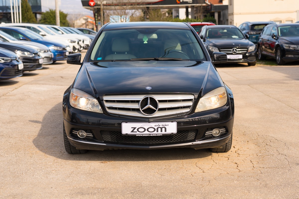 Mercedes-Benz C-Class
 200 CDI