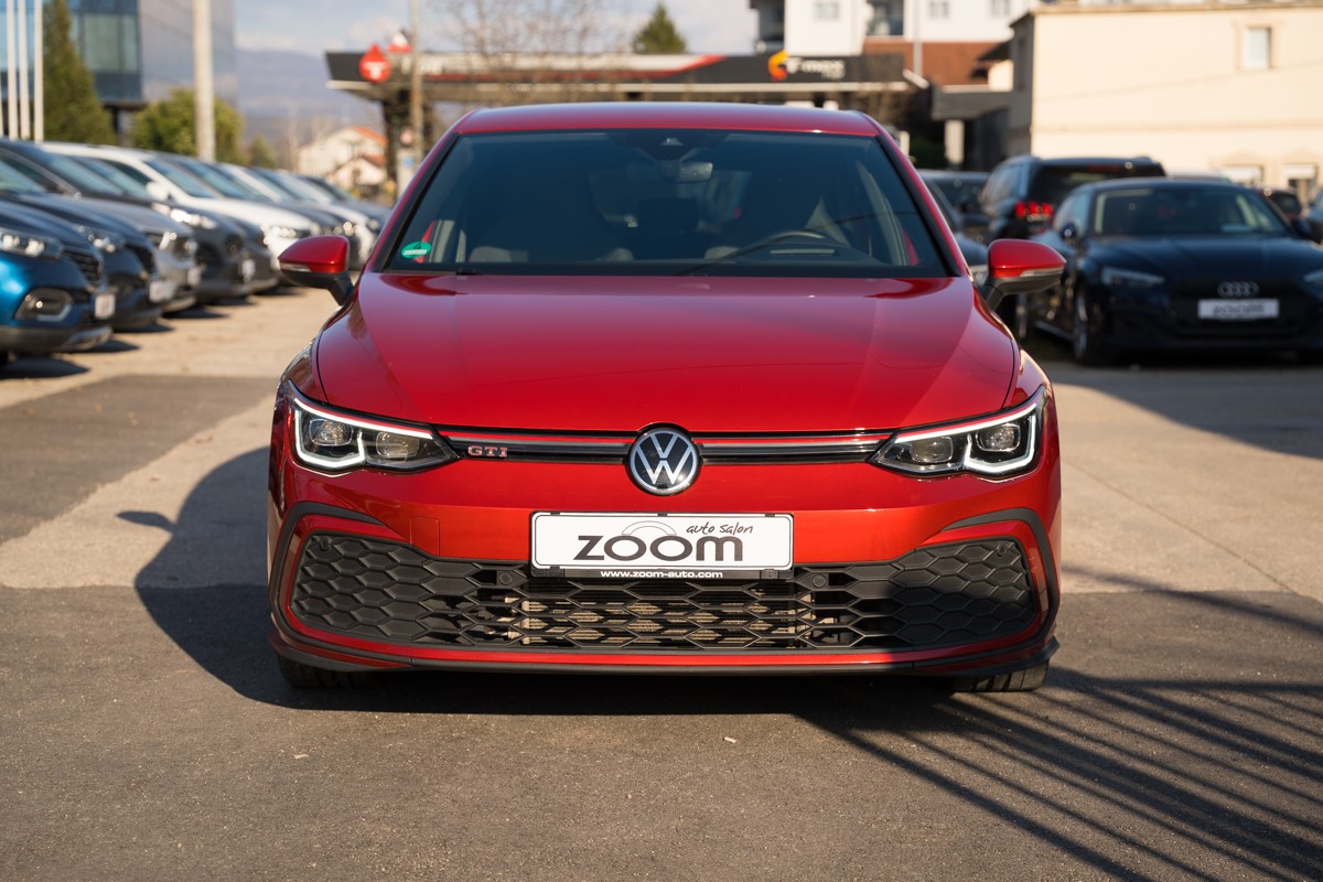 Volkswagen Golf GTI 2.0 TSI DSG