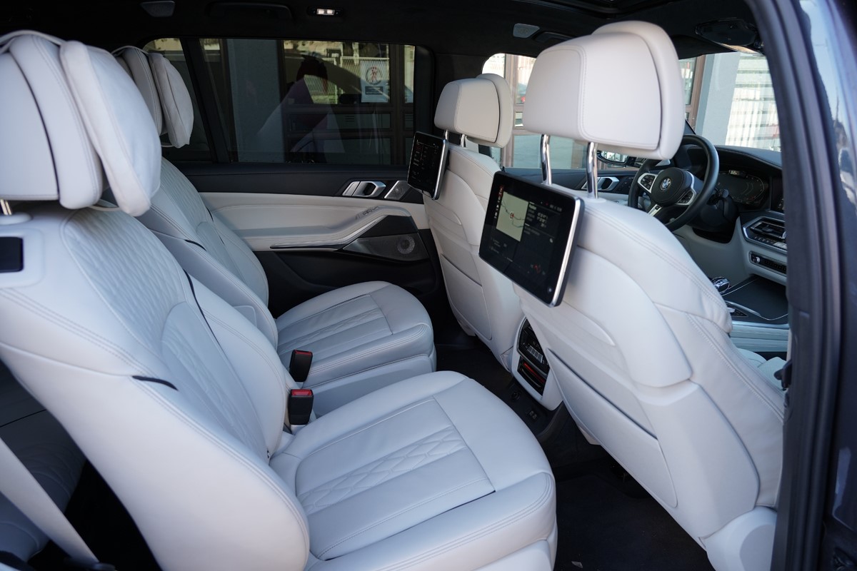 BMW
 X7 XDRIVE M50D