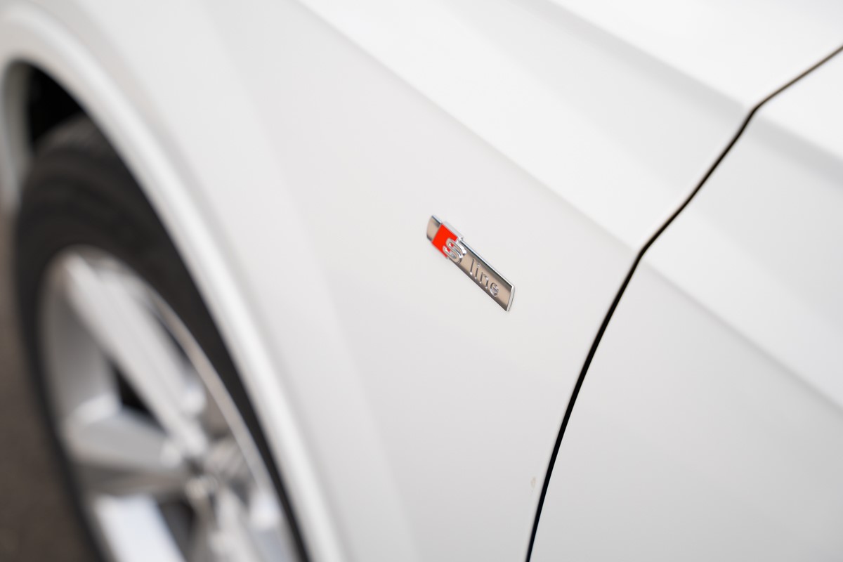 Audi Q7
 3.0 TDI S line QUATTRO