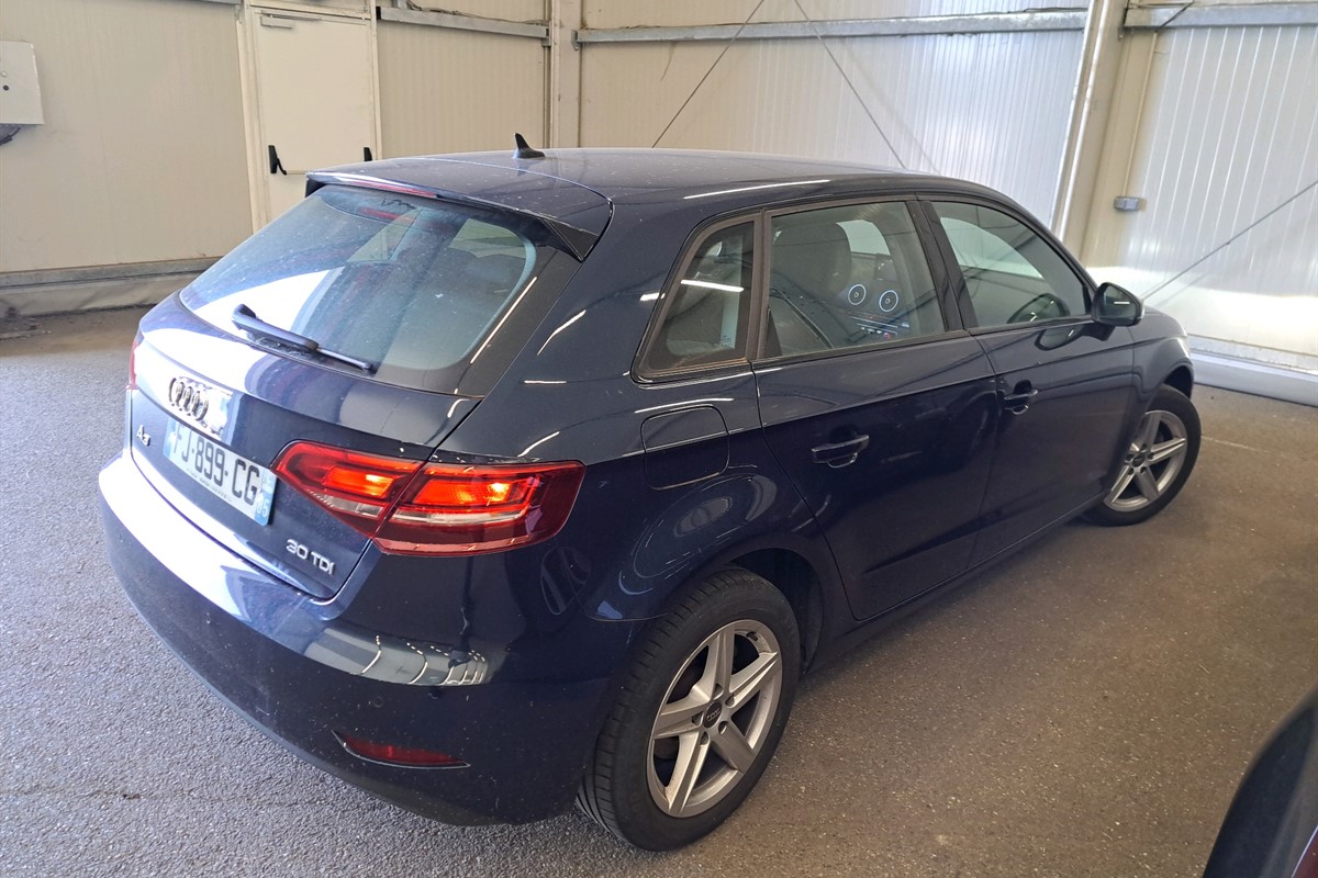 Audi A3
 30 TDI S-Tronic Business line