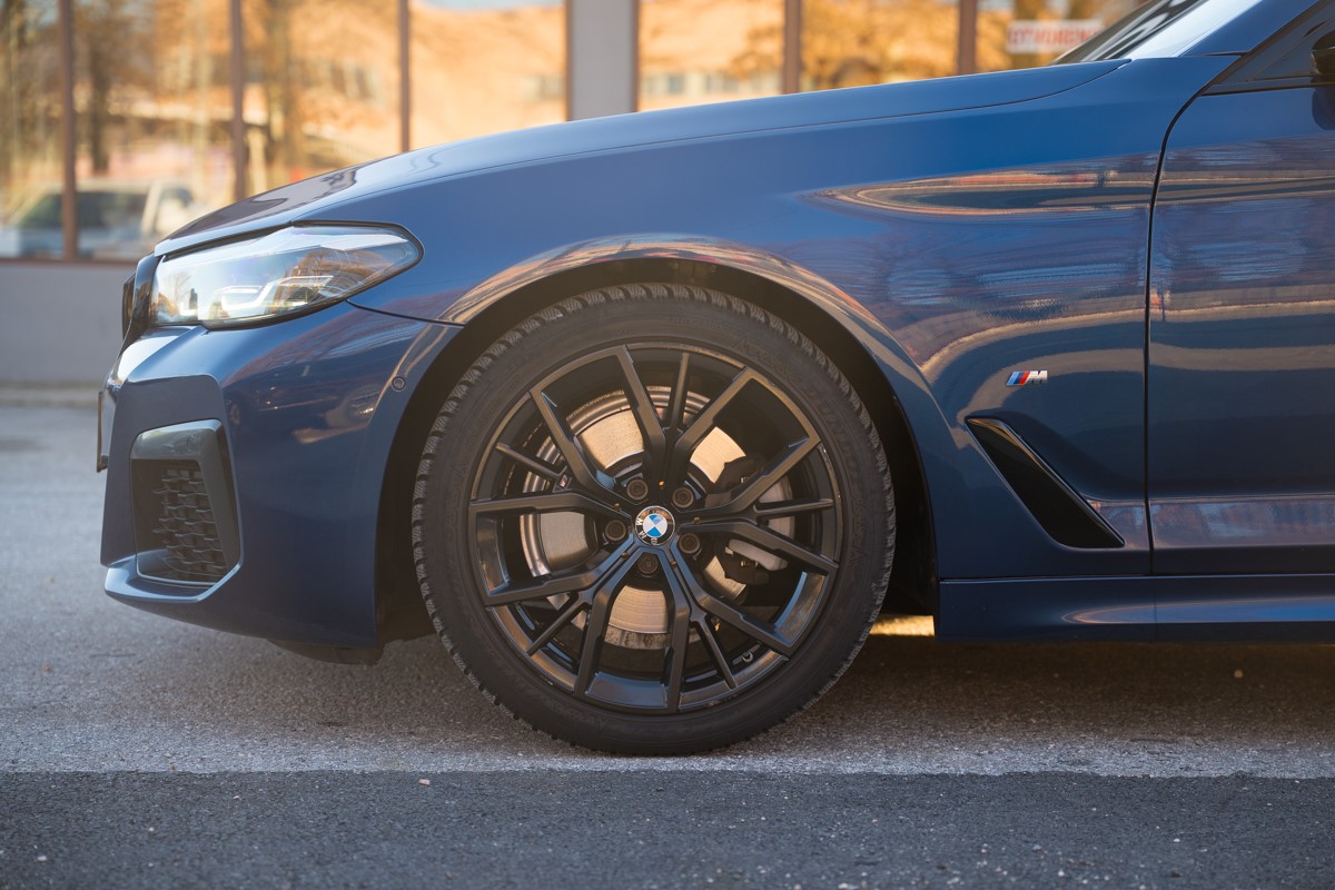 BMW
 5-Series 520 D M-Sport