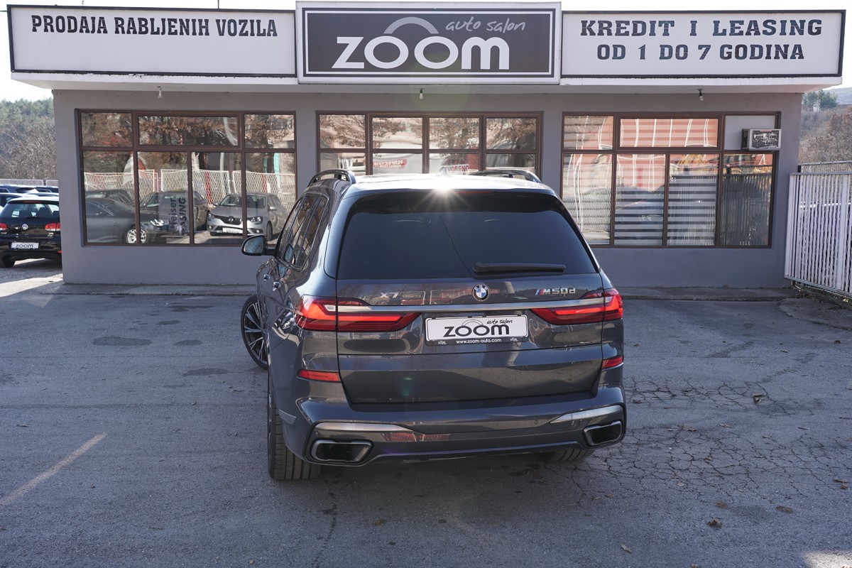 BMW
 X7 XDRIVE M50D
