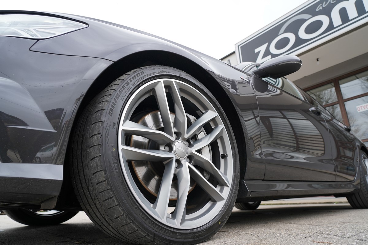 Audi A6
 3.0 TDI Quattro Tiptronic 