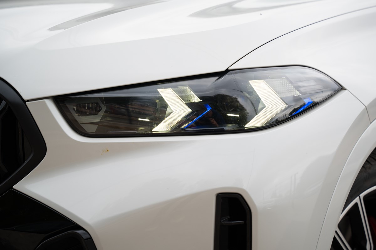 BMW
 X6
 40 D xDrive M Sport