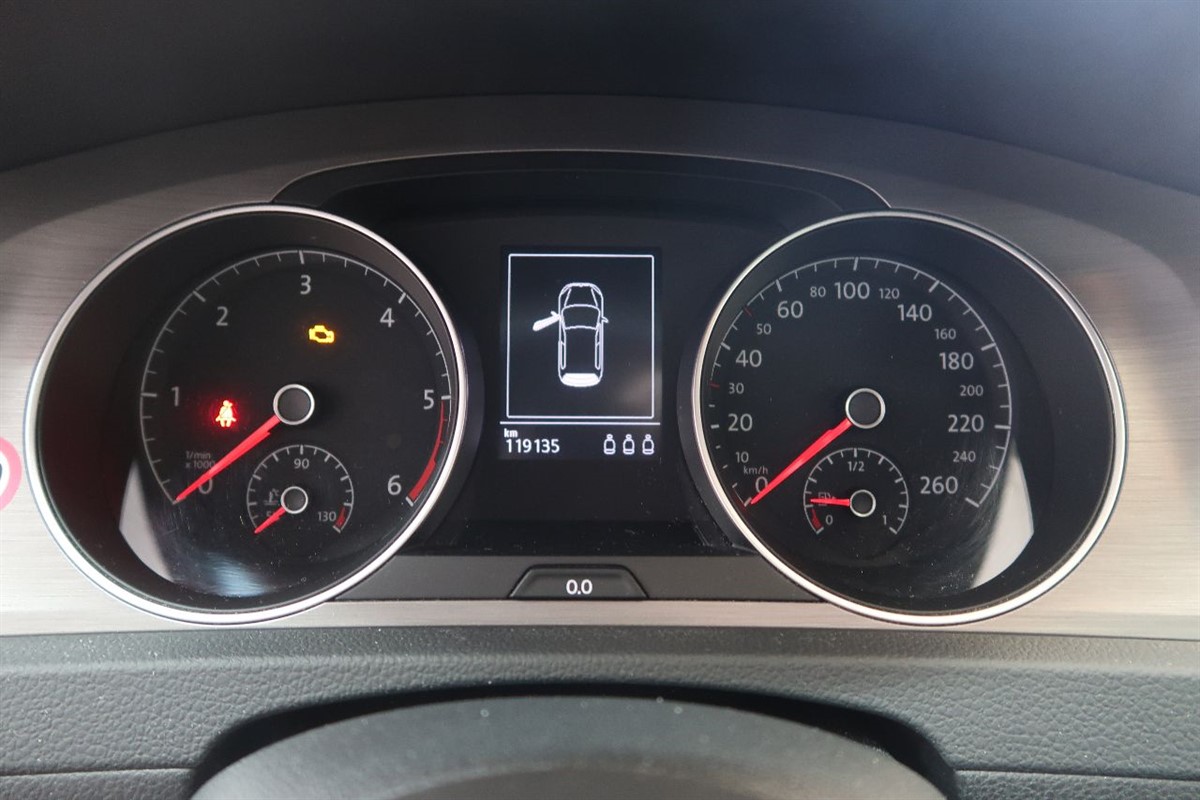 Volkswagen Golf 2.0 TDI 110KW