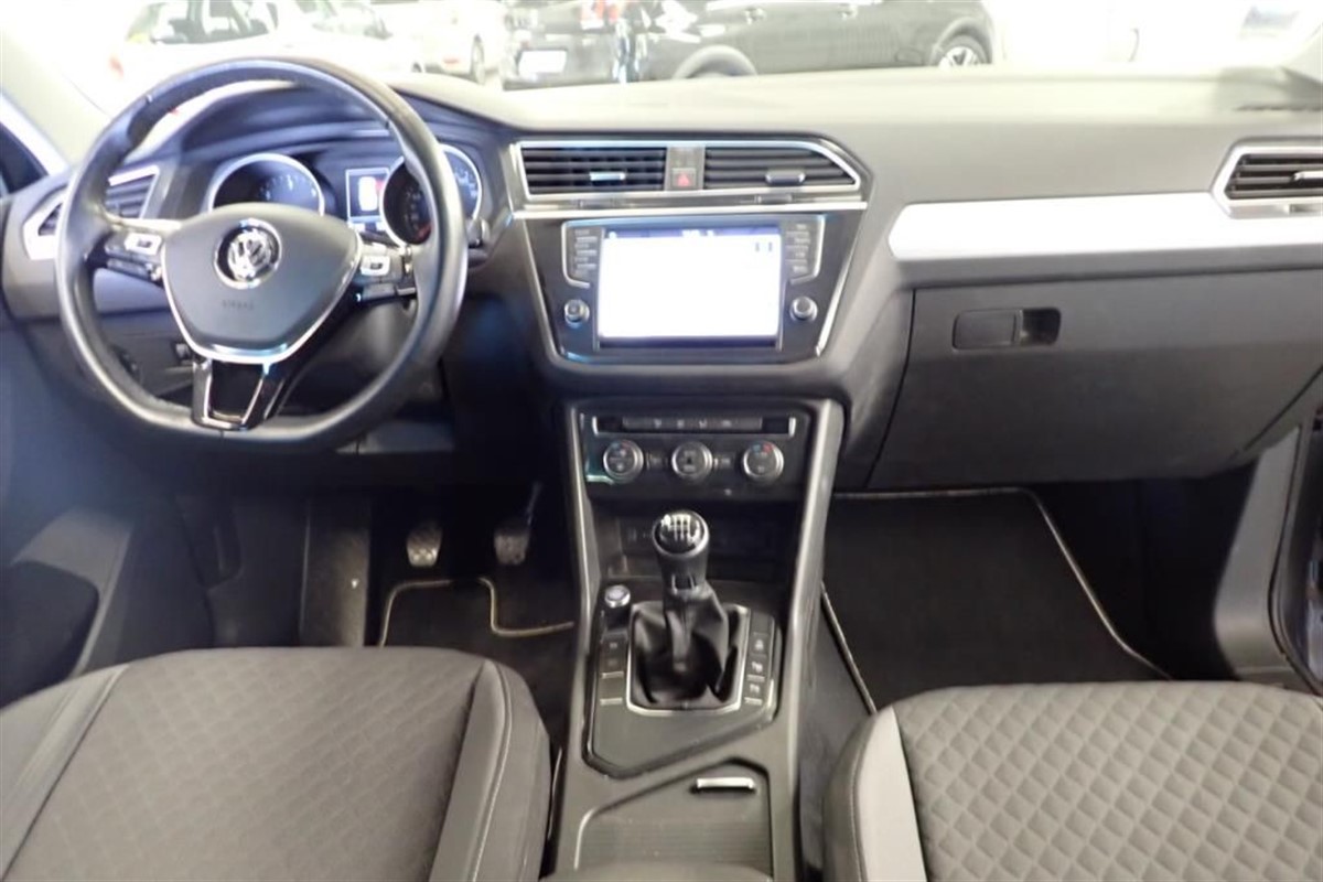 Volkswagen Tiguan
 2,0 TDI CONFORTLINE BUSINESS