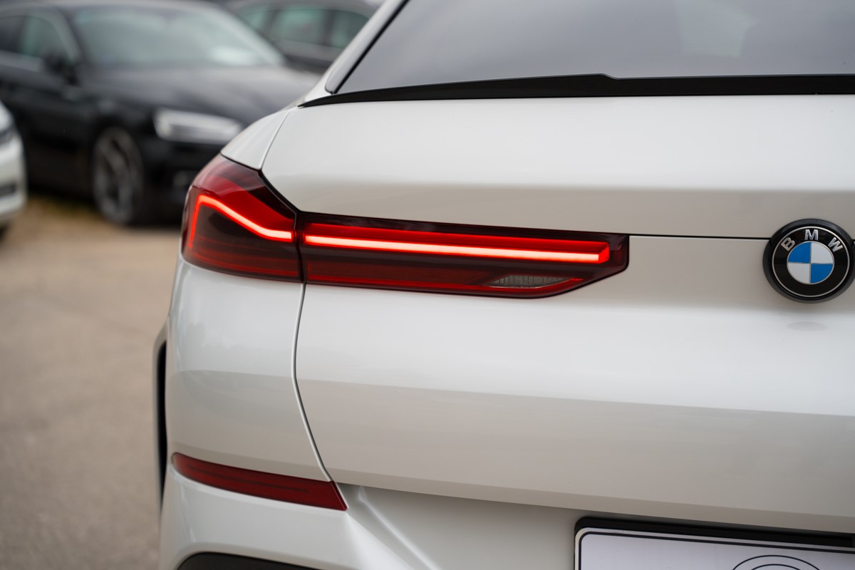 BMW
 X6
 40 D xDrive M Sport