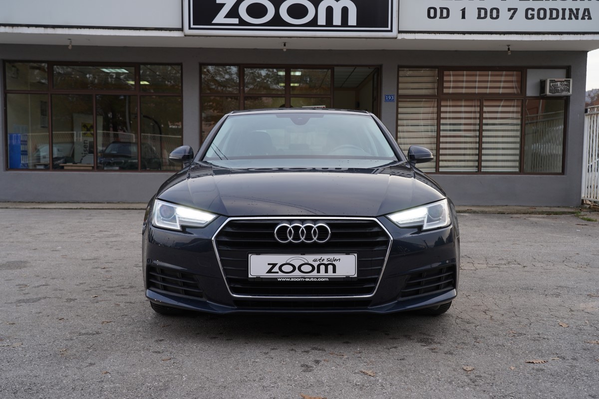 Audi A4
 2.0 TDI