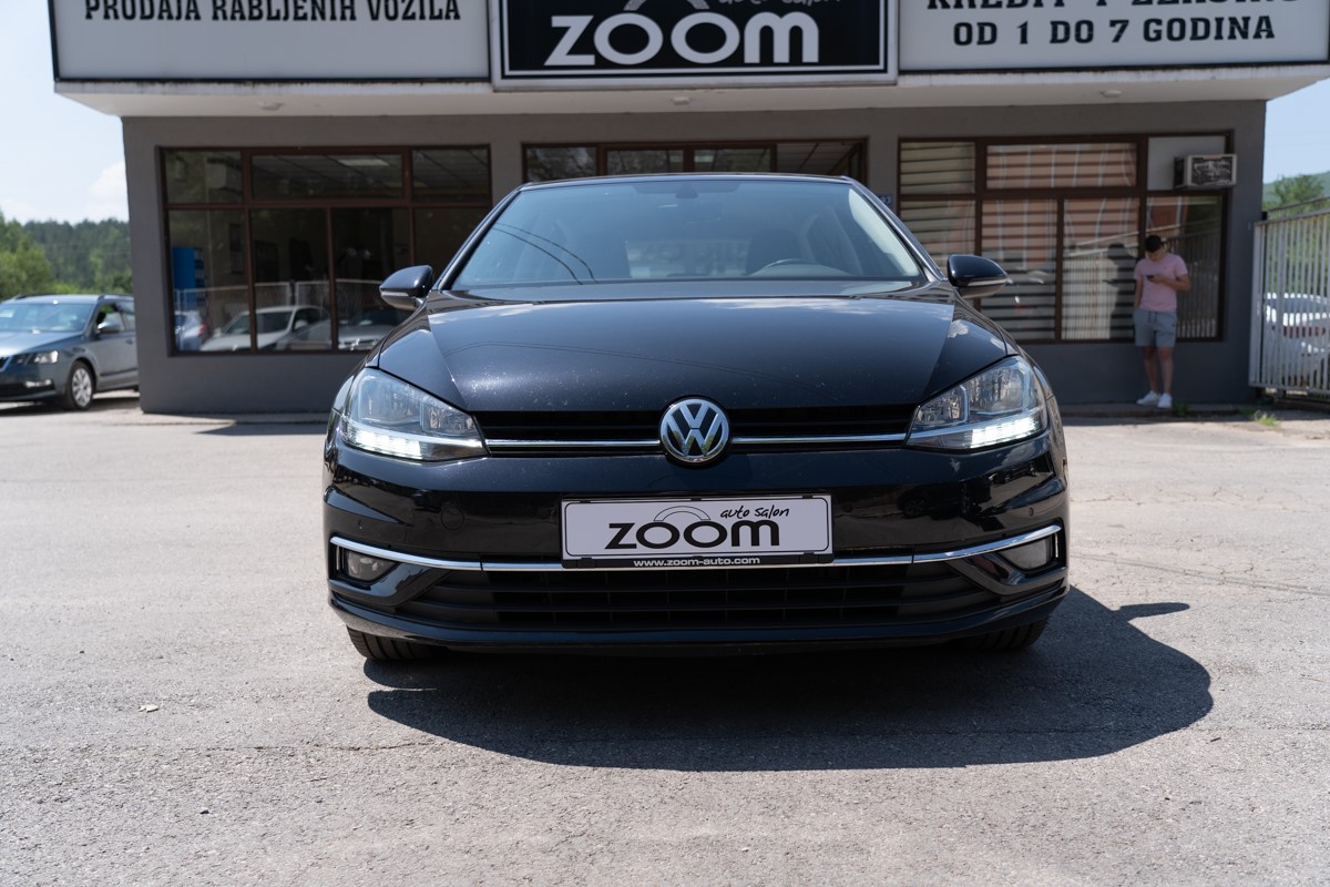 Volkswagen Golf 1.6 TDi BlueMotion Confortline Business