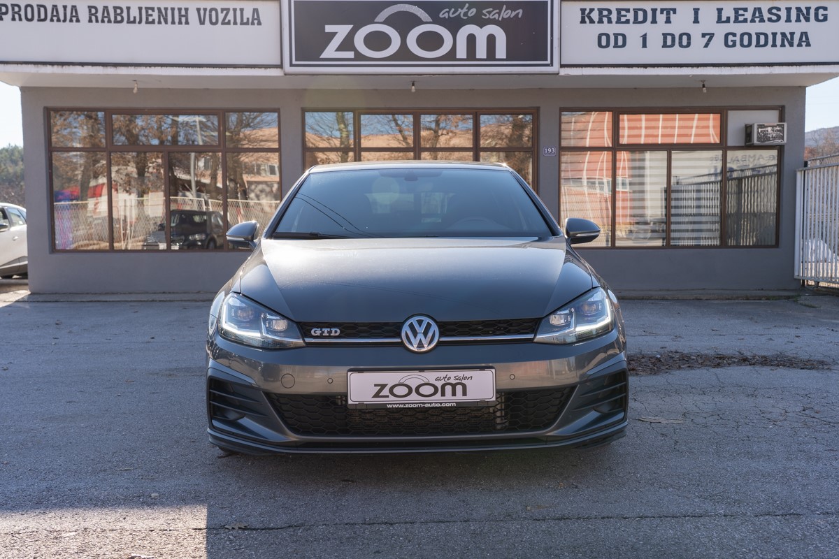 Volkswagen Golf 2,0 TDI DSG GTD