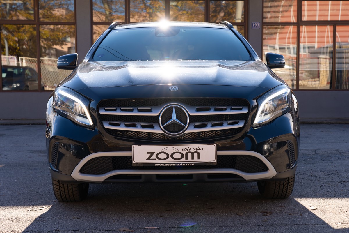 Mercedes-Benz GLA 200d Business