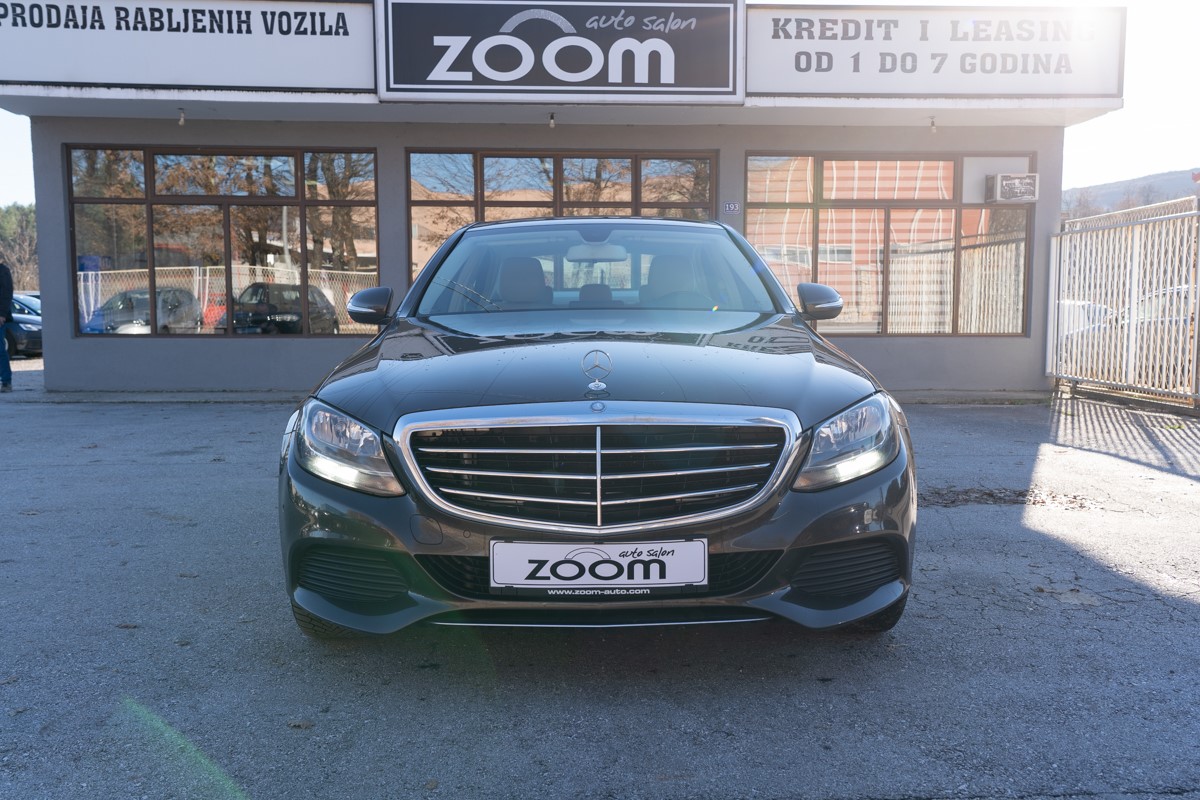 Mercedes-Benz C-Class
 180 CDI